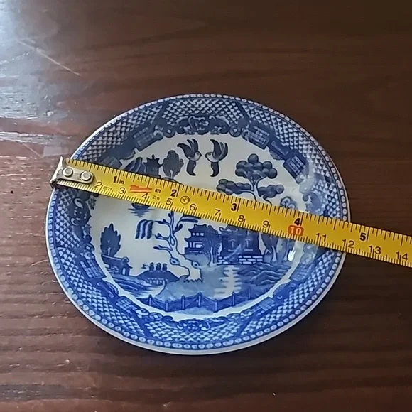 1940s Maruta Phoenix Small Japanese Tea Cup and Saucer with Stand - Picture 13 of 13